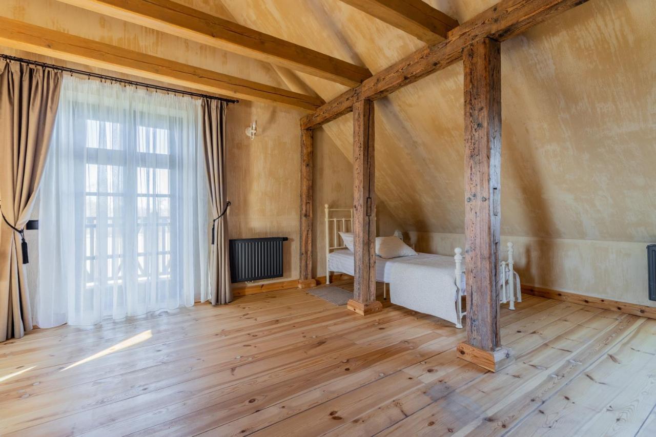 Mazmezotnes Muiza Hotel Екстериор снимка